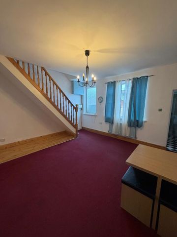 3 bedroom terraced house to rent - Photo 4