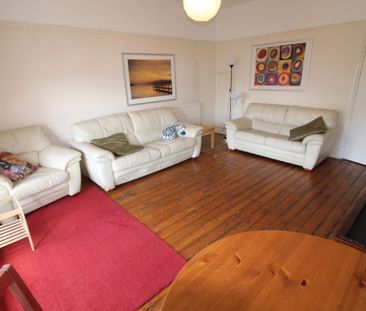 4 Bed Flat, Cotham Lawn Road, BS6 - Photo 3