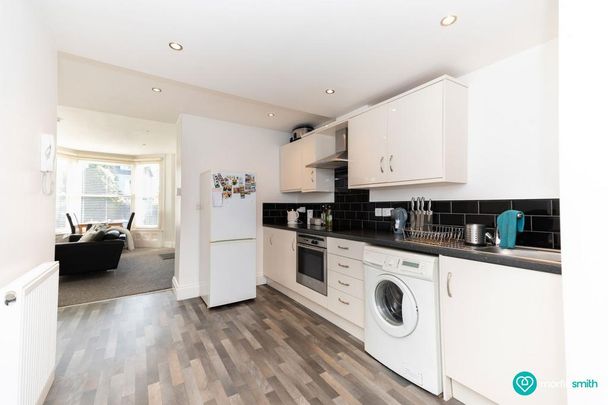 1 bedroom flat to rent - Photo 1