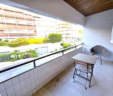 Estoril - Junto à praia. Amplo T1 mobilado, equipado e estacionamento. - Photo 2