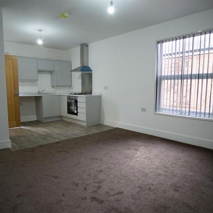 3 bedroom flat to rent - Photo 1