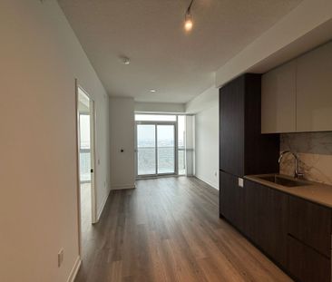 For Lease - 8 Interchange Way Unit# 5803, Vaughan, Ontario - Photo 4