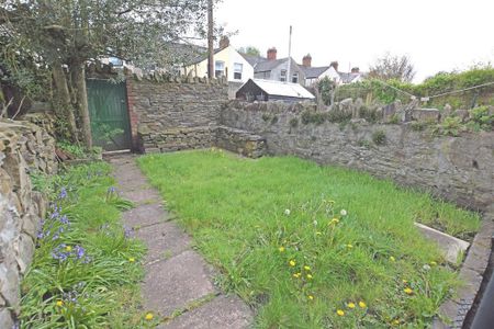 4 bedroom terraced house to rent - Photo 3