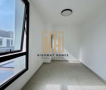 Modern Luxurious 2bhk Town House + Maid Room - Photo 4