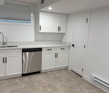 Rosewood - 2 Bedroom/1 Bathroom Lower Unit - 155 Leskiw Lane - Photo 3