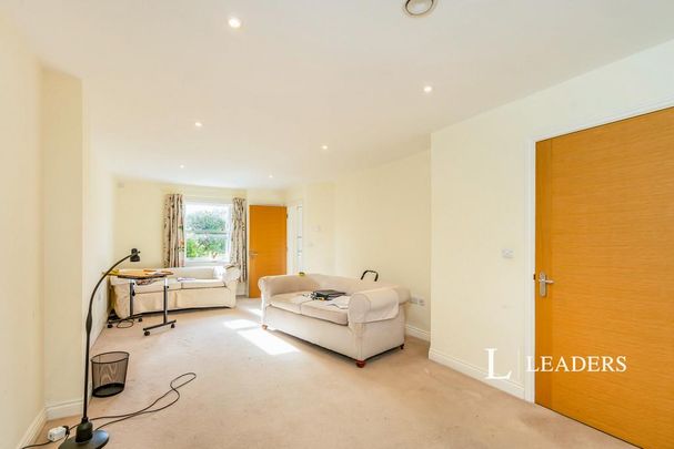 3 bedroom terraced house to rent - Photo 1