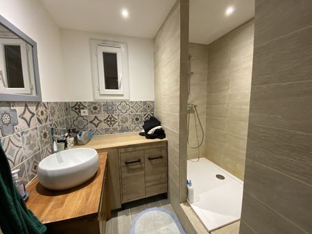 À louer – T3 à Ollioules – 1er étage d’une résidence bien entretenue - Photo 5