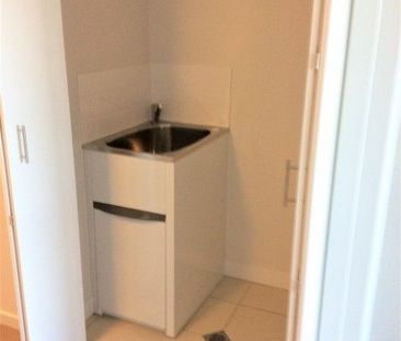 Unfurnished 2 Bed Apartment for Rent - Photo 5