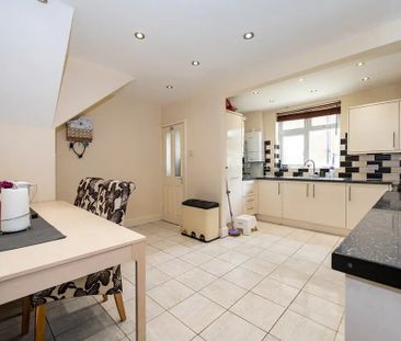 5 Bed Semi-Detached House, Saxon Road, SE25 - Photo 3