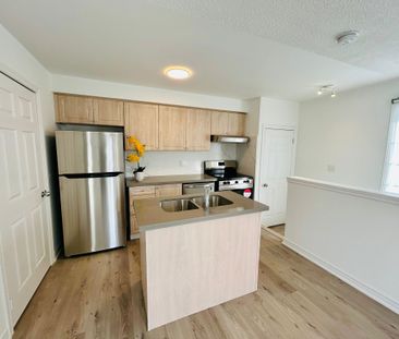 For Lease - 30 Northvale Road Unit# Coach H, Markham, Ontario - Photo 4