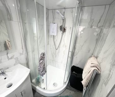 Haddon Avenue (room 1 ), Burley, Leeds - Photo 3