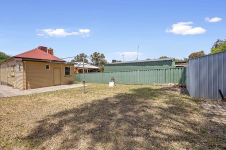 Bright, Spacious & Conveniently Located - Photo 2