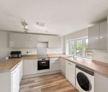 3 bedroom house of multiple occupation to rent - Photo 5