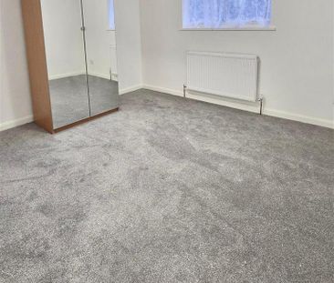 3 bedroom property to rent - Photo 3