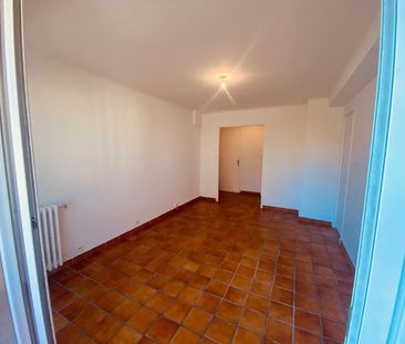 Location Appartement 3 pièces 53m² AIX EN PROVENCE 13100 - Photo 6