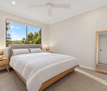Executive Townhome Living with Exceptional Convenience - Photo 5