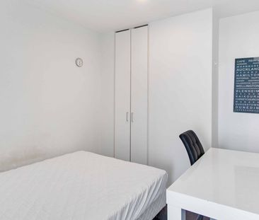 City living! - Photo 2