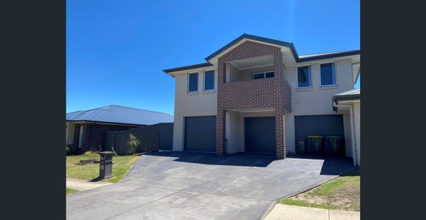 Split Level - 2 Bedroom Townhouse - Photo 1