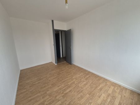 Location Appartement 75m² VALENCIENNES 59300 - Photo 4
