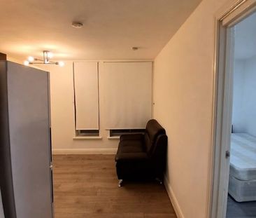 1 Bed Flat, Kilburn High Road, NW6 - Photo 1