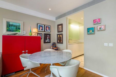 Price £800 pw - Available 19/09/2025 - Furnished - Photo 4