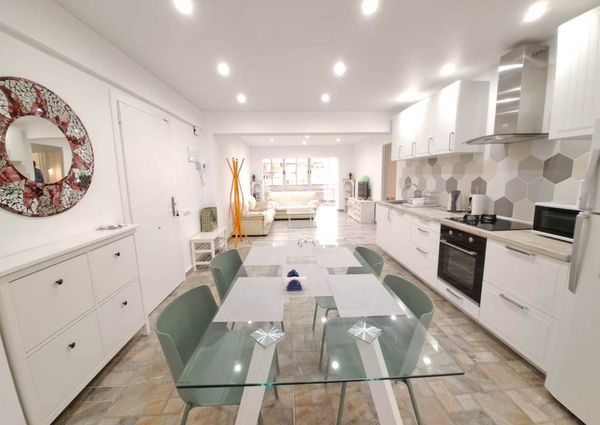 Renovated 2 bedroom apartment for rent in Calpe with pool