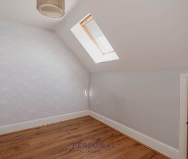 Oaktree Close, Epsom - Photo 5