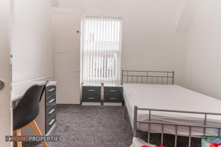 4 bedroom terraced house to rent - Photo 5