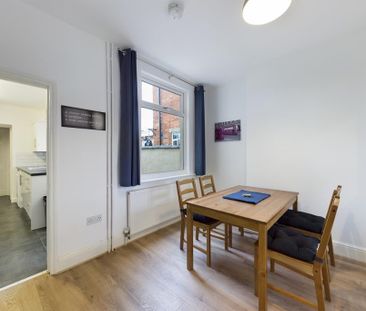 4 bedroom house to rent - Photo 1