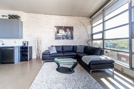 For Lease - 952 Kingston Road Unit# 403, Toronto, Ontario - Photo 2