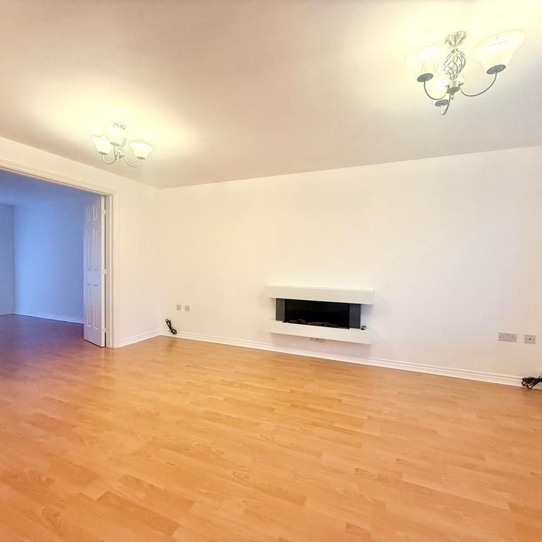 4 bedroom house to rent - Photo 1