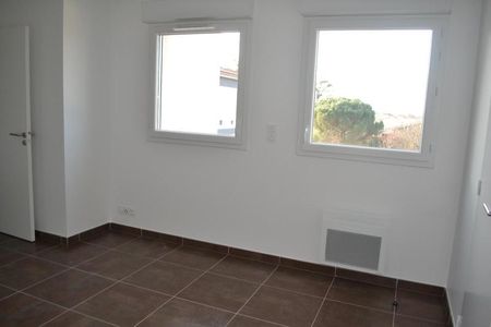 Location Appartement 2 pièces 47m² ALBI 81000 - Photo 3