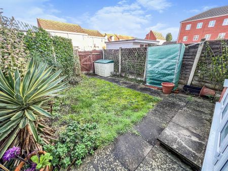 3 bedroom semi-detached house to rent - Photo 3