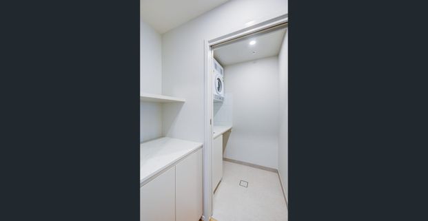 Modern and Stylish 2-Bedroom apartment in the Heart of West Village! - Photo 1