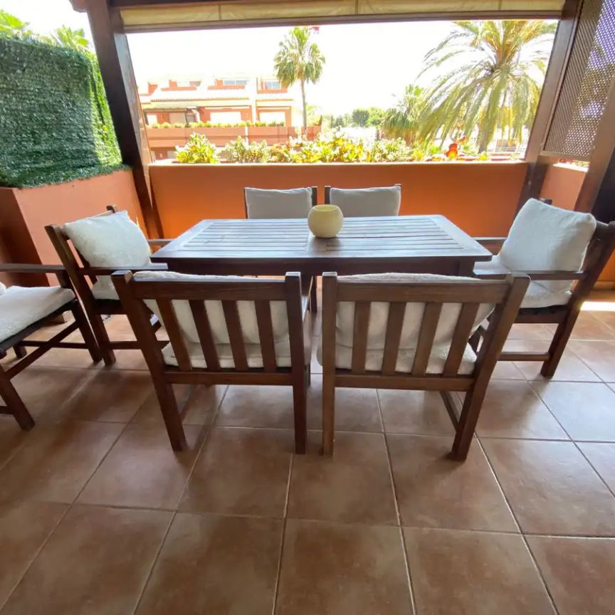 Marbella - Photo 1