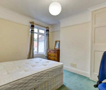 6 bedroom house to rent - Photo 1