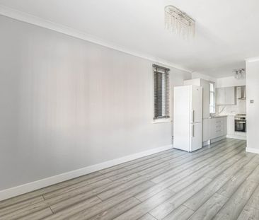 Price £1,650 pcm - Available Now - Unfurnished - Photo 5