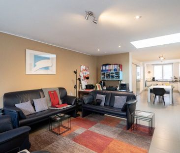 Woning te huur in Sint-Andries voor € 995 met 3 slaapkamers - Photo 2