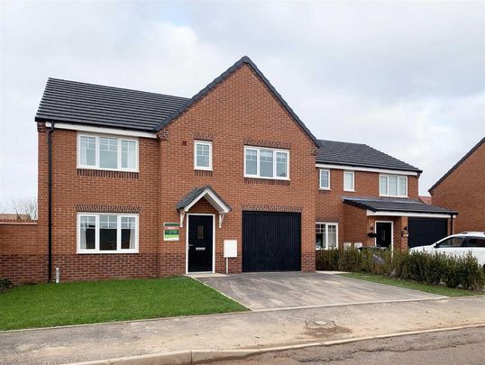5 bedroom detached house to rent - Photo 1