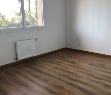 T2 AVEC JARDIN + 2 PARKINGS - Photo 2