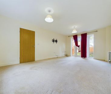 4 bedroom detached house to rent - Photo 2