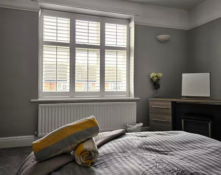 3 Bed Terraced House, Knighton Church Road, LE2 - Photo 3