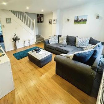 Hunter Close, Colehill - Photo 1