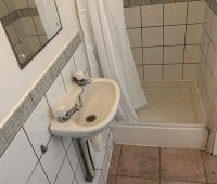 1 bed Apartment - To Let - Photo 6