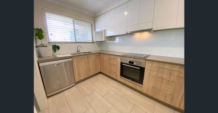 2 BEDROOM DUPLEX IN PARADISE POINT!!! - Photo 5