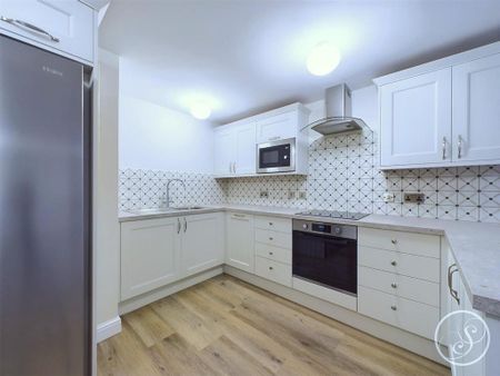 2 bedroom apartment to rent - Photo 5