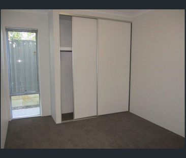 Beautiful 2-Bedroom Apartment for Rent in Mandurah - Photo 1
