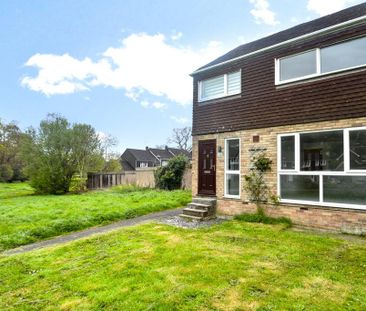 3 bedroom semi-detached house to rent - Photo 2