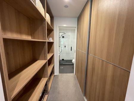 Fully furnished and stylish - Photo 4