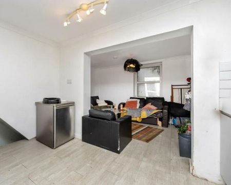 6 bedroom house share to rent - Photo 3